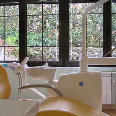 Clínica Dental Merce García Muns consultorio dental en badalona